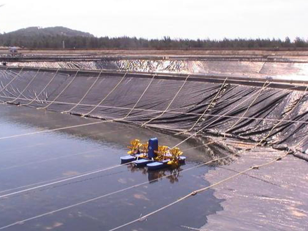 正確分析防滲土工膜焊接情況。