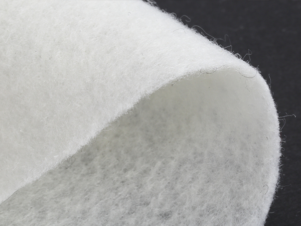 長(zhǎng)絲土工布鋪設(shè)細(xì)節(jié)決定施工順利進(jìn)行