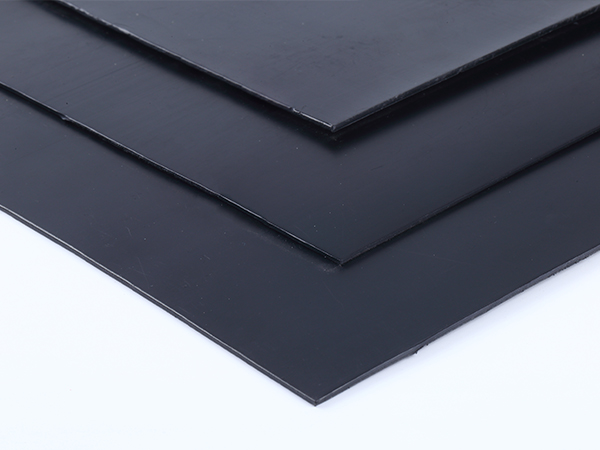 哪些是影響?zhàn)B殖防滲膜直角撕裂強(qiáng)度的因素？