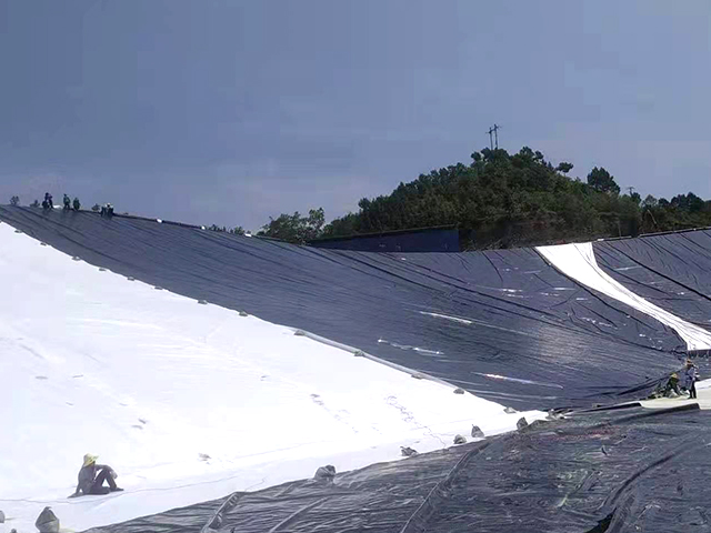 建筑防水工程可選擇防滲土工膜施工