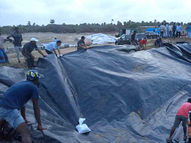 水庫堤壩鋪設(shè)防滲土工膜的施工要素