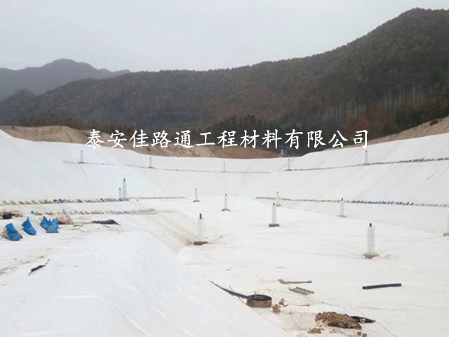 該如何檢測工程長絲土工布的排水性能？