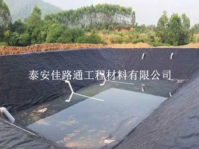 選擇鋪設養(yǎng)殖防滲土工膜須謹慎嚴格 選擇鋪設養(yǎng)殖防滲土工膜須謹慎嚴格