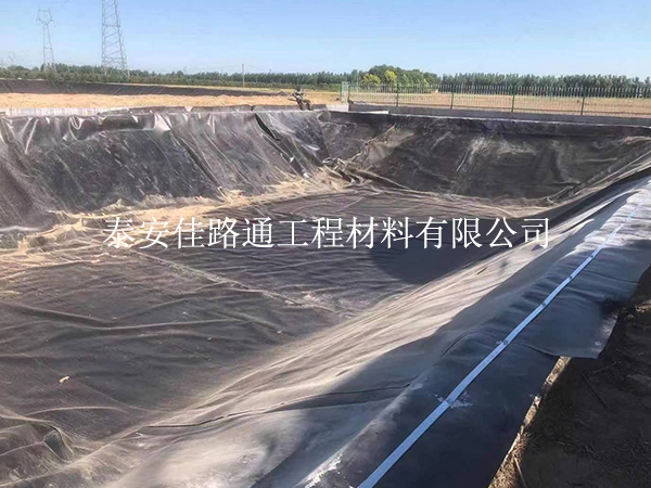 市場上選購水產(chǎn)養(yǎng)殖防滲膜須注意細節(jié)要點