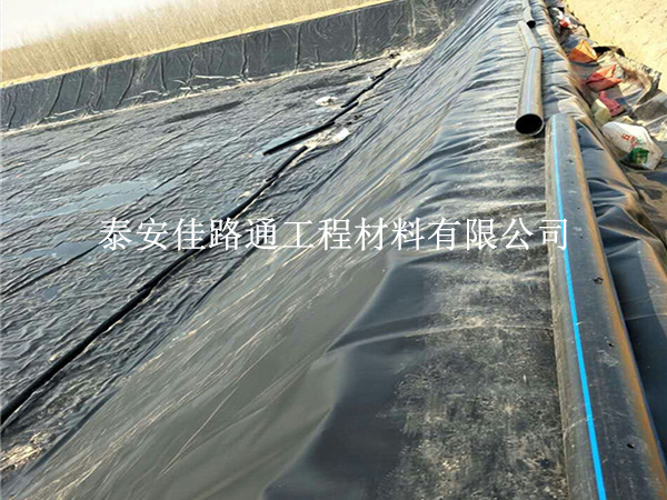 魚塘防滲膜：革新水產(chǎn)養(yǎng)殖的綠色守護神