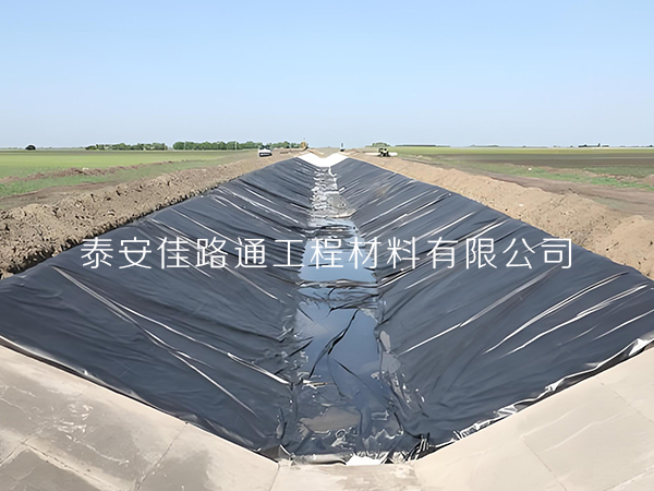 養(yǎng)殖防滲膜的卓越化學穩(wěn)定性