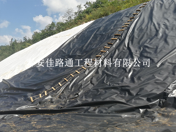 養(yǎng)殖防滲膜施工原則要求：守護(hù)水體安全，創(chuàng)新養(yǎng)殖環(huán)境