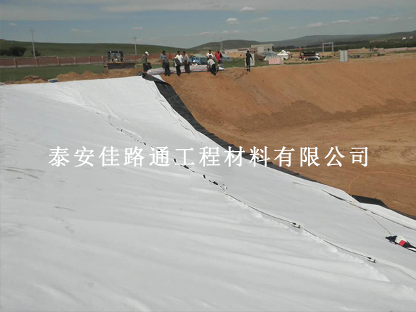 白色長絲土工布質(zhì)量檢測標(biāo)準(zhǔn)：精準(zhǔn)核驗守住品質(zhì)底線