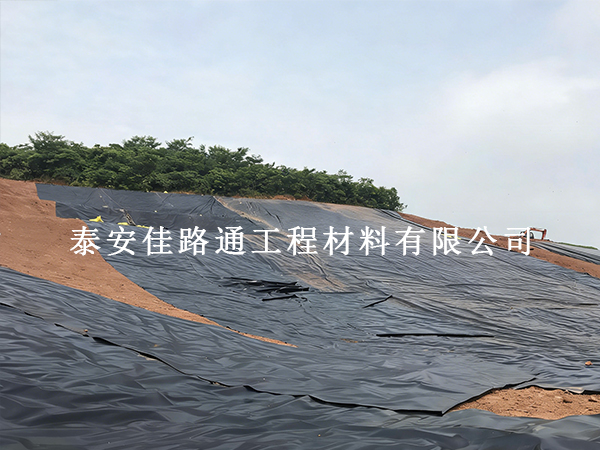 沼氣池防滲膜使用禁忌：這些物質(zhì)嚴禁接觸，避免防滲失效